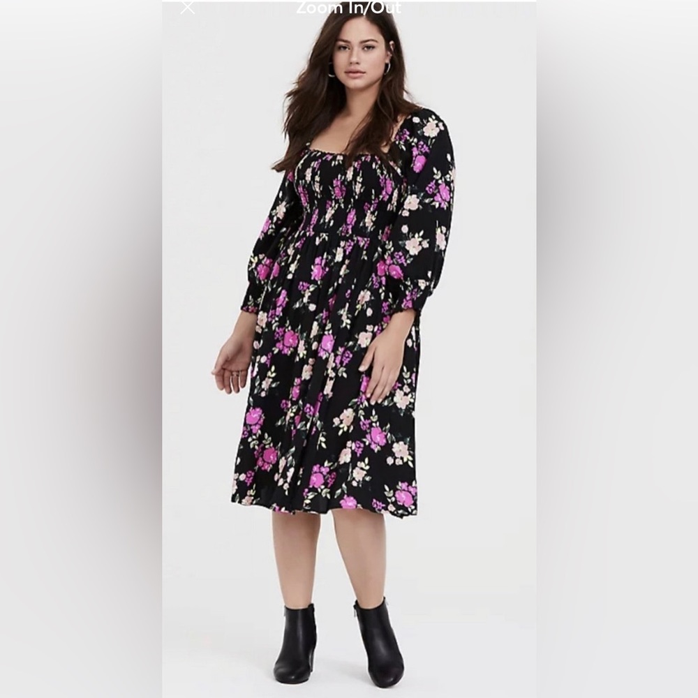 Torrid floral smocked dress EUC